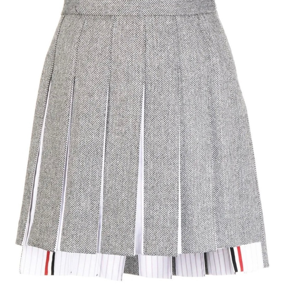 Gray Herringbone Pleated Skirt
